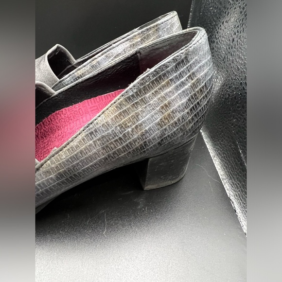 MUNRO Billie Pump women’s Heels Size 6.5Wide in Grey Lizard/Grey Fabric - Picture 3 of 12